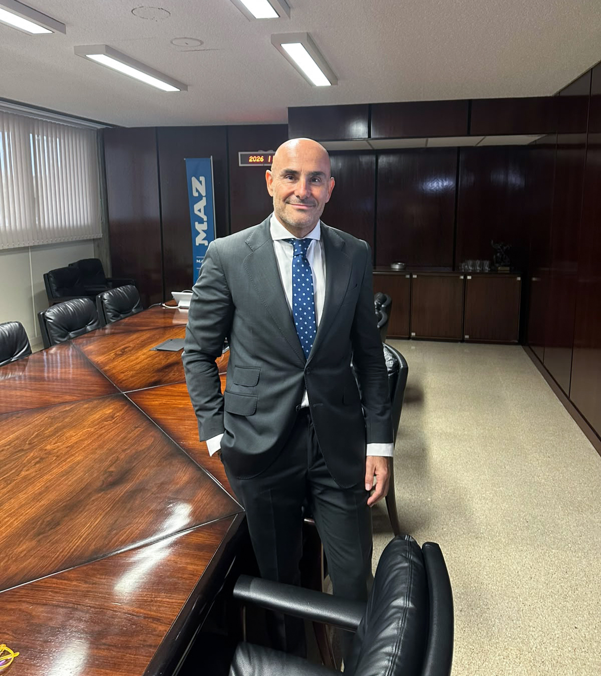 1 Director gerente MAZ